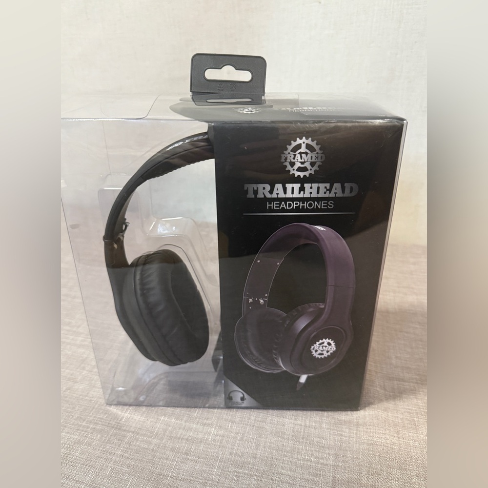 Trailhead Black Headphones